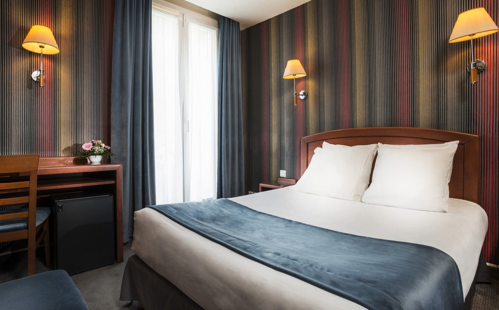Hotel Charlemagne Neuilly-sur-Seine Exteriör bild